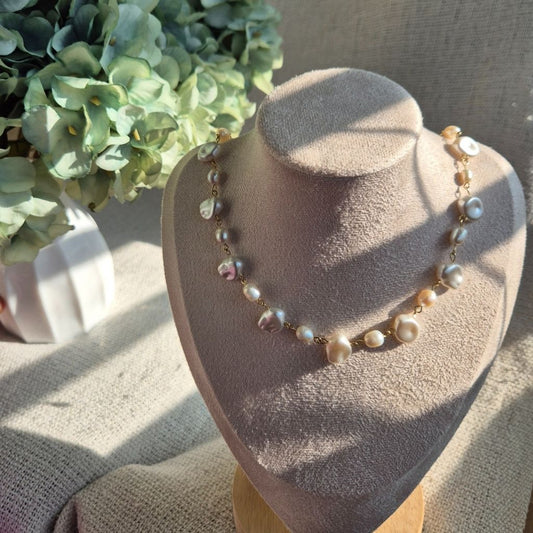 Ivory - Handmade beaded necklace